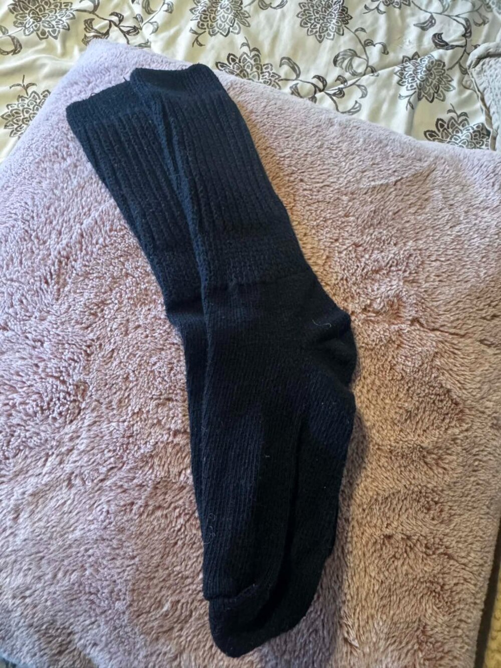 4 pair - woman's vintage slouch socks - Picture 4 of 4